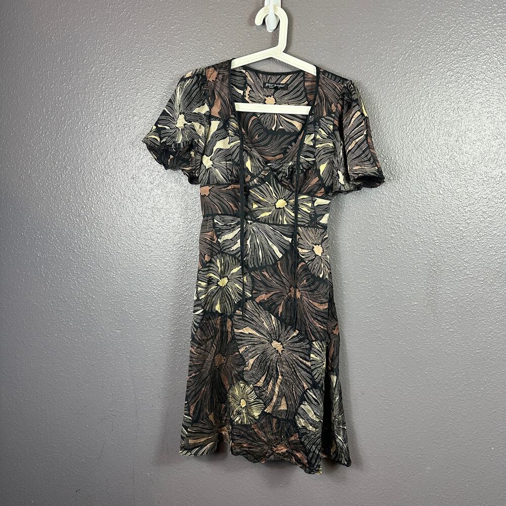 Vintage 90’s Betsey Johnson Silk Floral Neutral Flutter Sleeve Dress Size 2
